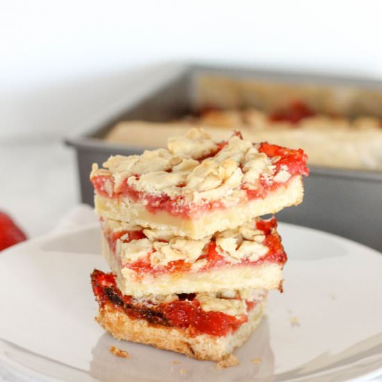 Strawberry Apricot Bars - Recipe photo by DoughEyedBlog