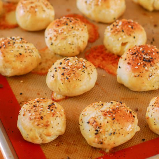 Stuffed BAGEL with WHITE CHEDDAR - Recipe photo by aducksoven
