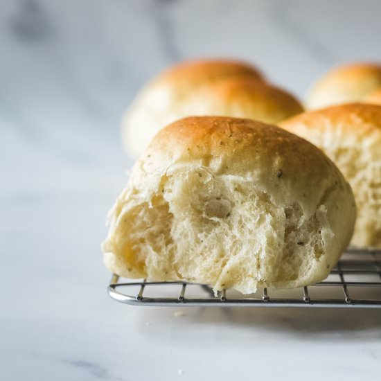 garlic + herb rolls - Recipe photo by aflavorjournal