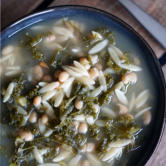 Soup with White Beans and Kale - Recipe photo by Blueberry Vegan