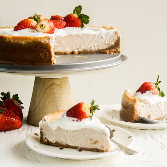 Baked Strawberry Cheesecake - Recipe photo by The Desserted Girl