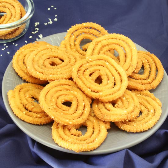 Crispy Rice Chakli | Rice Spirals - Recipe photo by My Culinary Expressions