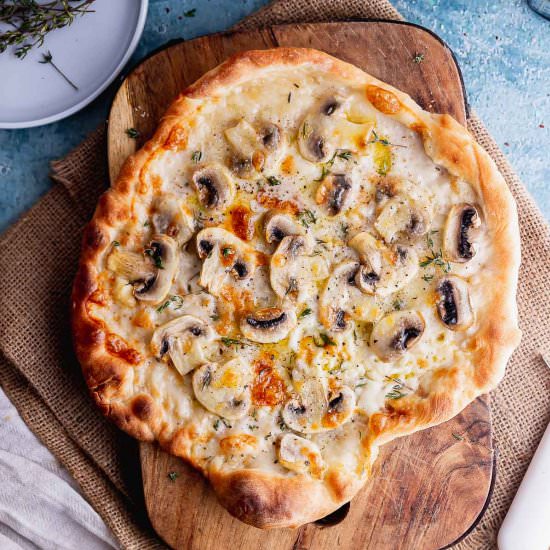 Skillet Truffle Mushroom Pizza - Recipe photo by TheCookReport