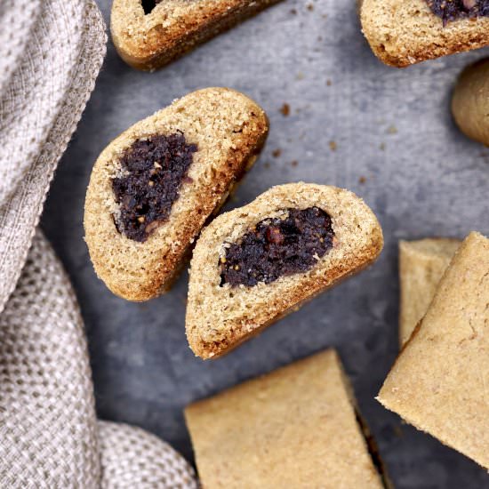 Fig Newtons - Recipe photo by simmerandsauce