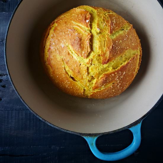 Turmeric & Black Pepper Bread - Recipe photo by mangotomato