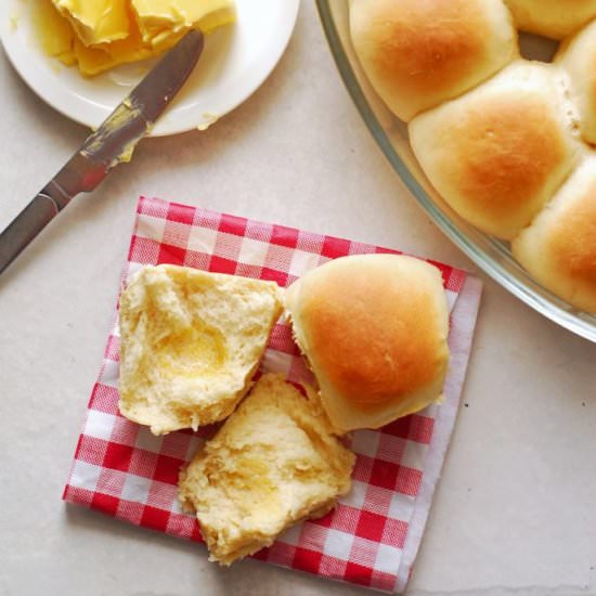 PERFECT DINNER ROLLS - Recipe photo by aducksoven