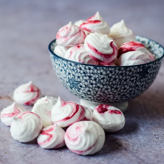 How to make Vegan Meringues - Recipe photo by Recipe Crumbs