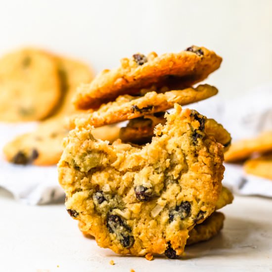 Oatmeal raisin cookies - Recipe photo by ltully