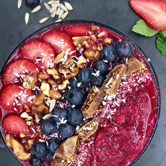 Beet and Dragon Fruit Smoothie Bowl - Recipe photo by JustBeetIt