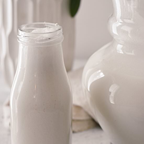 5-minute Homemade Coconut Milk - Recipe photo by Elke living