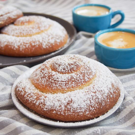 Pan de Mallorca- Puerto Rican rolls - Recipe photo by carolinescooking
