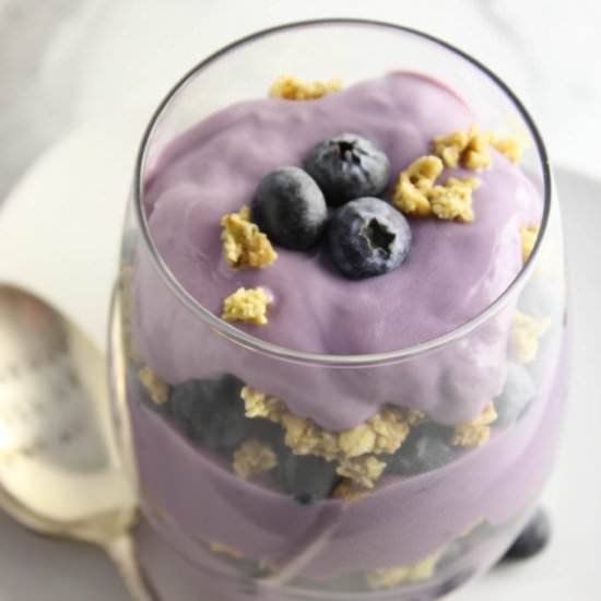 Healthy Blueberry Breakfast Parfait - Recipe photo by bakingyouhappier