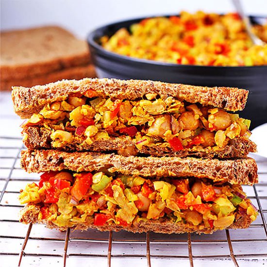 Curried chickpea salad - Recipe photo by veganwithgusto