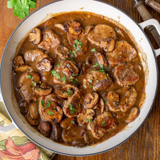 Pork Medallions with Mushroom Gravy - Recipe photo by Savingroomfordessert