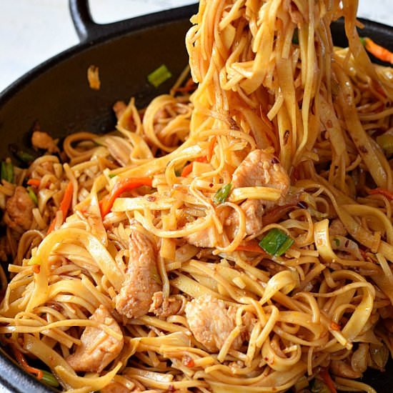 Stir Fry Chicken Noodles - Recipe photo by Savory Bites