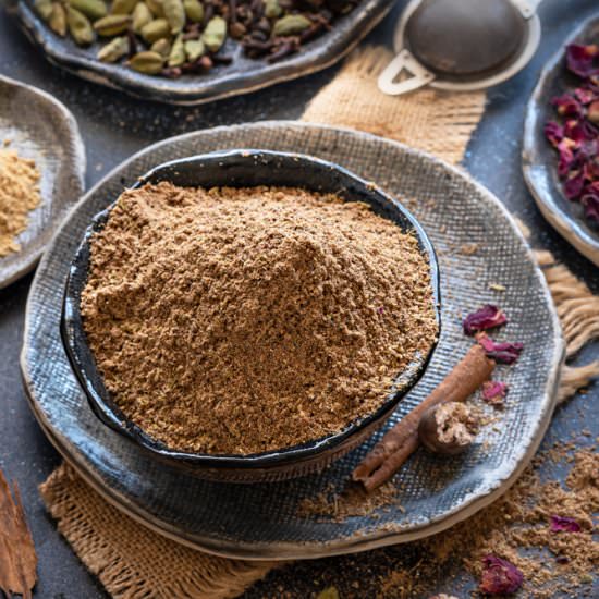 Homemade Tea Masala or Chai Masala - Recipe photo by cubesnjuliennes