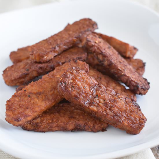 Air Fryer Tempeh Bacon - Recipe photo by Watch Learn Eat