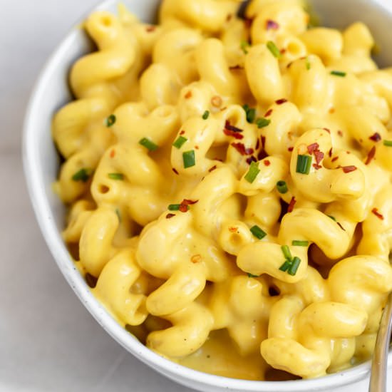The Best Vegan Mac and Cheese - Recipe photo by eatwithclarity