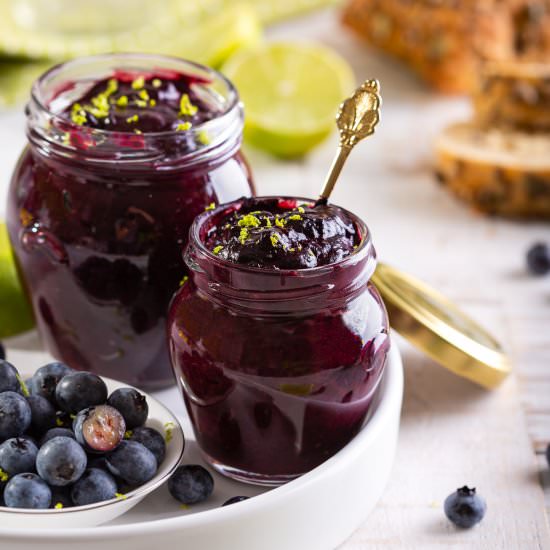 Blueberry and chocolate jam - Recipe photo by DarkoKontin