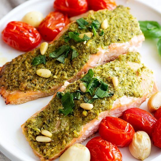 Baked Pesto Salmon - Recipe photo by unicorns in the kitchen