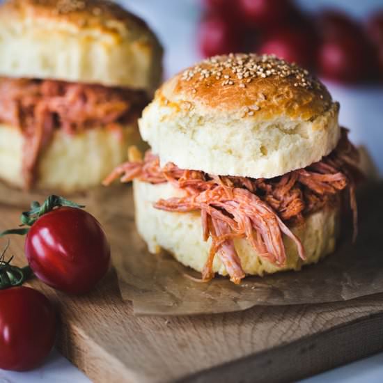 slow cooked pulled pork - Recipe photo by 100 Decors