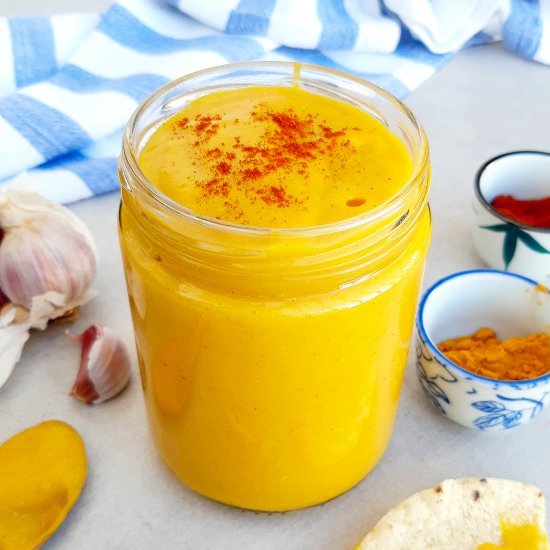 Creamy Vegan Cheese Sauce - Recipe photo by holyveggies