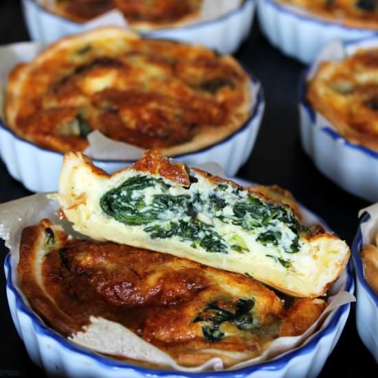 Spinach and goat cheese quiches - Recipe photo by Travel and Food