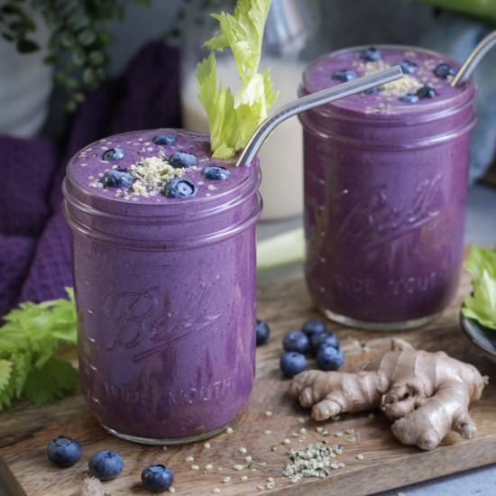 Blueberry-Beetroot Smoothie - Recipe photo by veggi.es