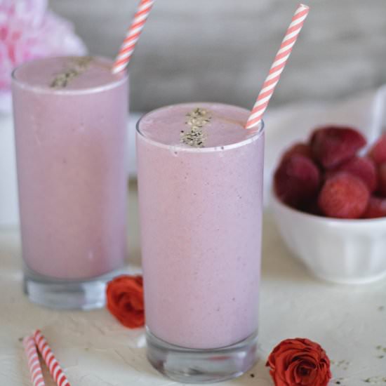 strawberry raspberry smoothie - Recipe photo by lifestyleofafoodie