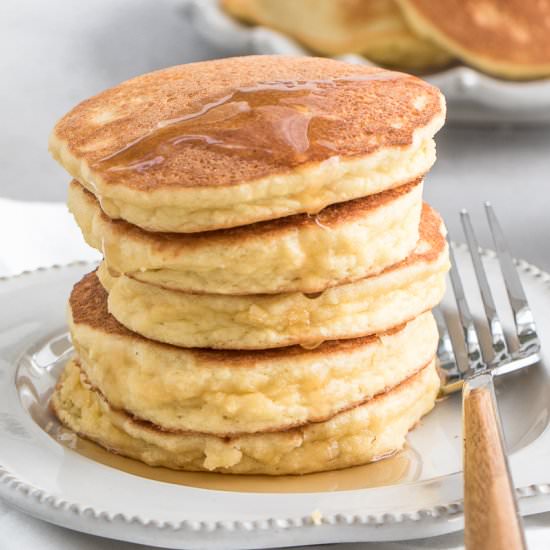 EASY FLUFFY KETO PANCAKES - Recipe photo by healthyfitnessmeals