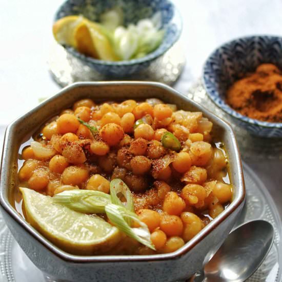 Dried White Peas Curry - Recipe photo by speakingaloud