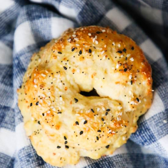 Five Ingredient Everything Bagel - Recipe photo by paigeflamm