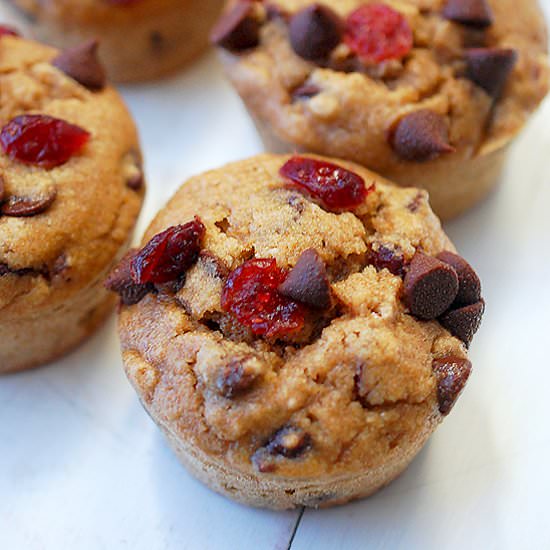 Cranberry chocolate chip muffins - Recipe photo by evabakes