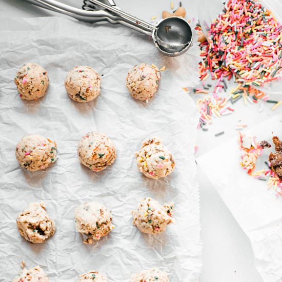 Edible Cookie Dough Protein Balls - Recipe photo by @whitekitchen_redwine