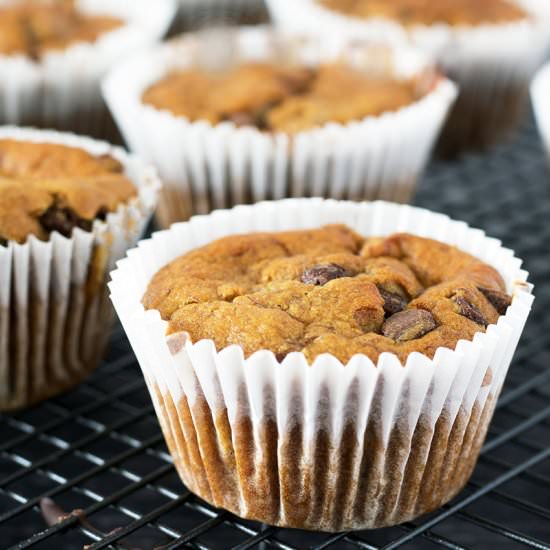 Vegan chocolate chip banana muffins - Recipe photo by Mandy Sneaky Veg
