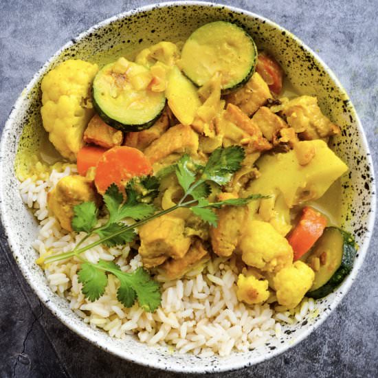 Easy Tofu and Vegetable Curry - Recipe photo by Kayscleaneats