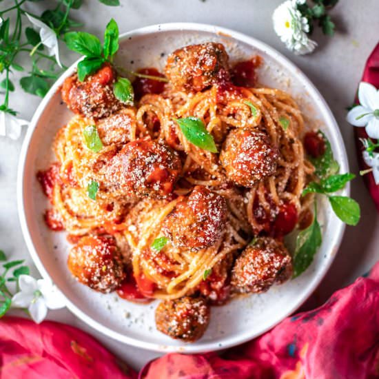Low FODMAP Italian Meatballs - Recipe photo by Gluten Free Stories