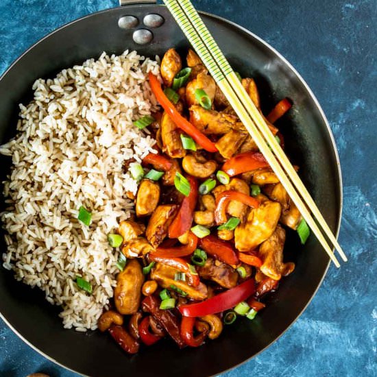 Garlic Ginger Cashew Chicken - Recipe photo by foodiegirlchicago