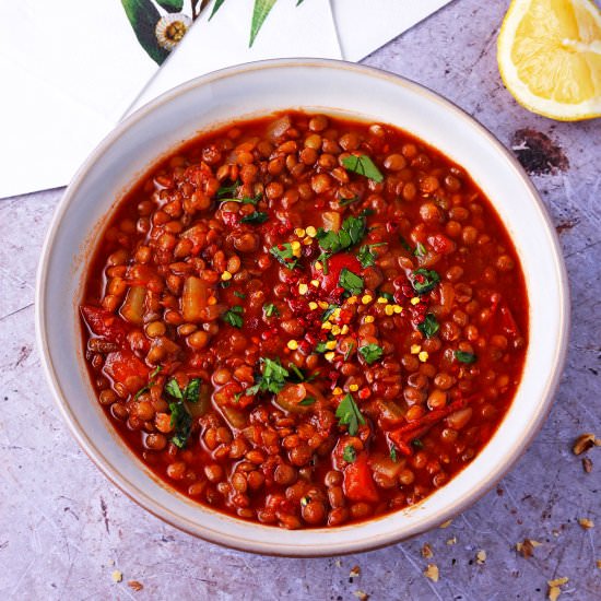 Lentil tomato soup - Recipe photo by veganwithgusto