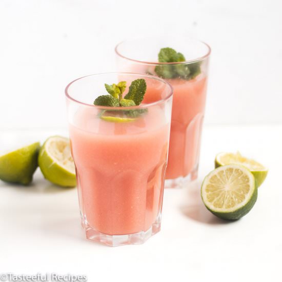 3-Ingredient Guava Juice - Recipe photo by Tasteefulrecipes