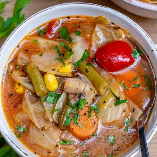 VEGAN DETOX CABBAGE SOUP - Recipe photo by healthyfitnessmeals