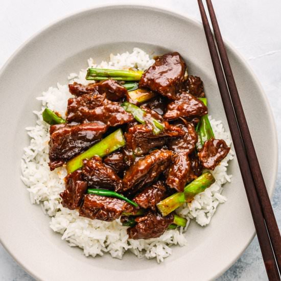 INSTANT POT MONGOLIAN BEEF - Recipe photo by poshjournal