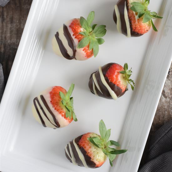 Chocolate Covered Strawberries - Recipe photo by Watch Learn Eat