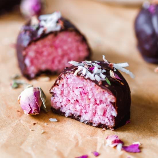 Vegan Rose Flavored Bounty Bars - Recipe photo by Murielle Banackissa