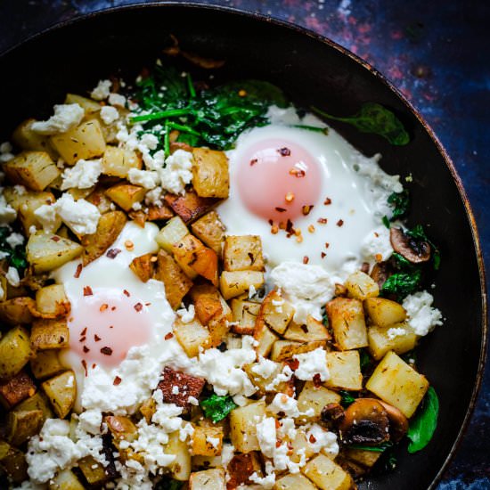 Egg, Mushroom, Potato, Spinach Hash - Recipe photo by tiffinandteaofficial