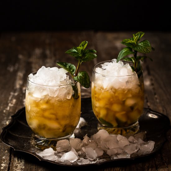 Classic Mint Julep Cocktail - Recipe photo by sidewalkshoes
