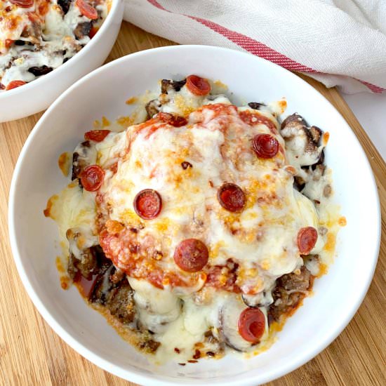 KETO PIZZA IN A BOWL - Recipe photo by Stylish Cravings