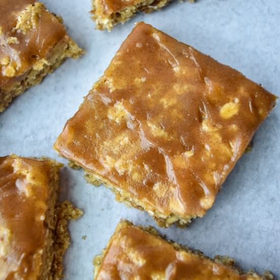 Cinnamon Roll Oatmeal Bars - Recipe photo by servingupsimplicity