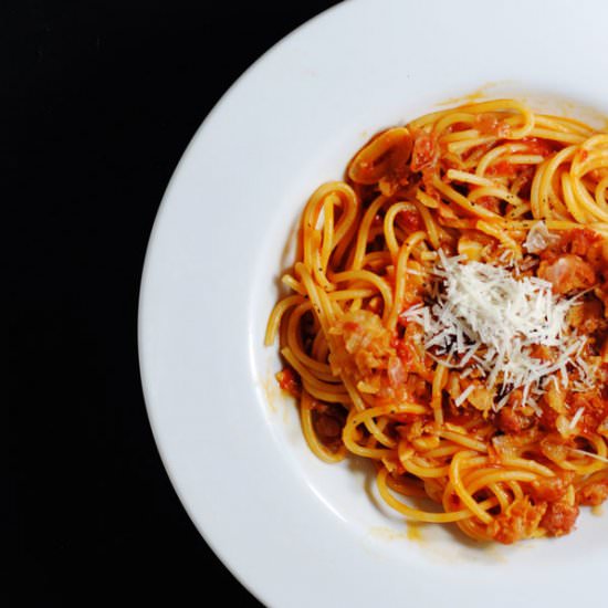 Spaghetti all'Amatriciana - Recipe photo by white plate blank slate