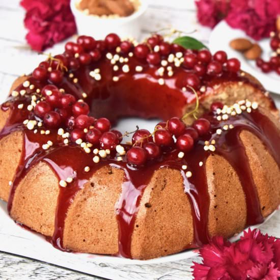 Almond cake with berry glaze - Recipe photo by theveganharmony